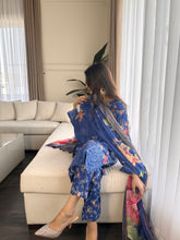 Load image into Gallery viewer, 3 pcs Stitched Blue lawn suit Ready to Wear with chiffon dupatta LNE-24018