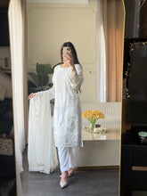 Load image into Gallery viewer, 3pc WHITE Embroidered Shalwar Kameez with CHIFFON dupatta Stitched Suit Ready to wear HW-U2490