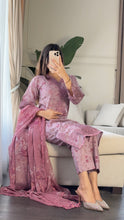 Load image into Gallery viewer, 3 pcs Stitched lawn suit Ready to Wear with CHIFFON dupatta LAWN-049