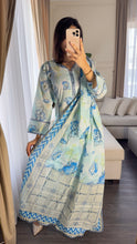 Load image into Gallery viewer, 3 pcs Stitched lawn suit Ready to Wear with CHIFFON dupatta LAWN-048