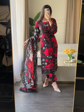 Load image into Gallery viewer, 3 pcs Stitched lawn suit Ready to Wear with CHIFFON dupatta LAWN-RM101