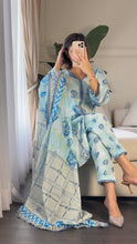 Load image into Gallery viewer, 3 pcs Stitched lawn suit Ready to Wear with CHIFFON dupatta LAWN-048