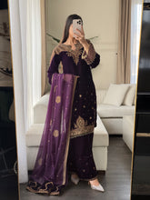 Load image into Gallery viewer, 3pc PURPLE VELVET Embroidered Shalwar Kameez with NET/Velvet dupatta Stitched Suit Ready to wear HW-U2480
