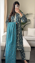 Load image into Gallery viewer, 3PC Stitched KHADDAR shalwar Suit Ready to wear KHADDAR winter Wear with KHADDAR dupatta HW-D42
