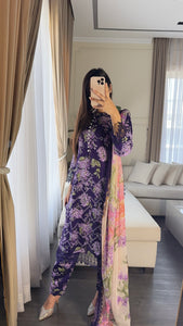 3 pcs Stitched lawn suit Ready to Wear with CHIFFON dupatta LAWN-046
