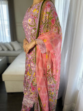 Load image into Gallery viewer, 3 pcs Stitched lawn suit Ready to Wear with CHIFFON dupatta LAWN-052
