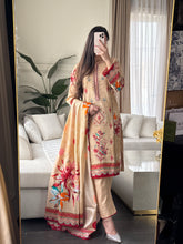 Load image into Gallery viewer, 3 pcs Stitched lawn suit Ready to Wear with CHIFFON dupatta LAWN-054
