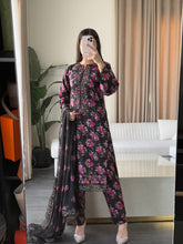 Load image into Gallery viewer, 3 pcs Stitched lawn suit Ready to Wear with Chiffon dupatta LAWN-UE538
