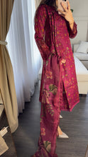 Load image into Gallery viewer, 3 pcs Stitched lawn suit Ready to Wear with CHIFFON dupatta LAWN-045
