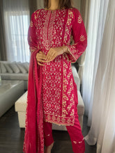 Load image into Gallery viewer, 3 pcs Stitched lawn suit Ready to Wear with CHIFFON dupatta LAWN-035
