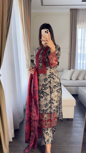 3 pcs Stitched lawn suit Ready to Wear with CHIFFON dupatta LAWN-043
