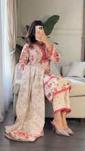 Load image into Gallery viewer, 3 pcs Stitched lawn suit Ready to Wear with CHIFFON dupatta LAWN-050
