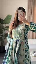 Load image into Gallery viewer, 3 pcs Stitched lawn suit Ready to Wear with CHIFFON dupatta LAWN-JF103
