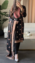 Load image into Gallery viewer, 3 pcs Stitched lawn suit Ready to Wear with CHIFFON dupatta LAWN-JF101
