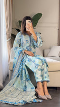 Load image into Gallery viewer, 3 pcs Stitched lawn suit Ready to Wear with CHIFFON dupatta LAWN-048
