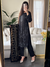 Load image into Gallery viewer, 3PC Stitched DHANAK shalwar Suit Ready to wear DHANAK winter Wear with DHANAK dupatta HW-DP25006
