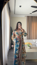 Load image into Gallery viewer, 3 pcs Stitched lawn suit Ready to Wear with Chiffon dupatta LAWN-D138
