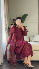 Load image into Gallery viewer, 3 pcs Stitched lawn suit Ready to Wear with CHIFFON dupatta LAWN-045
