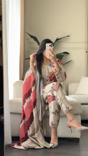 Load image into Gallery viewer, 3PC Stitched KHADDAR shalwar Suit Ready to wear KHADDAR winter Wear with KHADDAR dupatta HW-KH1001
