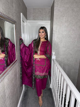 Load image into Gallery viewer, 3PC Stitched PLUM PINK shalwar Suit Ready to wear DHANAK winter Wear with Dhanak dupatta DNE-80
