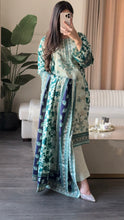 Load image into Gallery viewer, 3 pcs Stitched lawn suit Ready to Wear with CHIFFON dupatta LAWN-JF103
