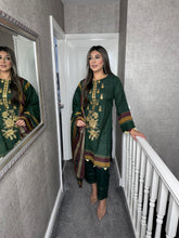 Load image into Gallery viewer, 3PC Stitched DARK GREEN shalwar Suit Ready to wear DHANAK winter Wear with Dhanak dupatta FD-994
