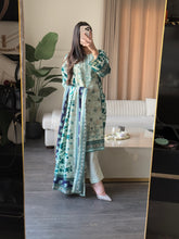 Load image into Gallery viewer, 3 pcs Stitched lawn suit Ready to Wear with CHIFFON dupatta LAWN-JF103
