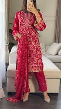 Load image into Gallery viewer, 3 pcs Stitched lawn suit Ready to Wear with CHIFFON dupatta LAWN-035
