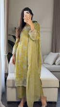 Load image into Gallery viewer, 3 pcs Stitched lawn suit Ready to Wear with CHIFFON dupatta LAWN-036
