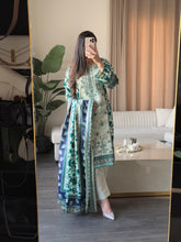 Load image into Gallery viewer, 3 pcs Stitched lawn suit Ready to Wear with CHIFFON dupatta LAWN-JF103
