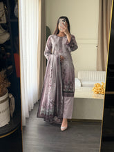 Load image into Gallery viewer, 3 pcs Stitched lawn suit Ready to Wear with Lawn dupatta LAWN-D316B
