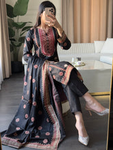 Load image into Gallery viewer, 3 pcs Stitched lawn suit Ready to Wear with CHIFFON dupatta LAWN-JF101
