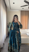 Load image into Gallery viewer, 3 pcs Stitched lawn suit Ready to Wear with LAWN dupatta LAWN-JF111
