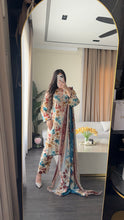 Load image into Gallery viewer, 3 pcs Stitched lawn suit Ready to Wear with Chiffon dupatta LAWN-D138

