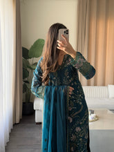 Load image into Gallery viewer, 3pc Embroidered Shalwar Kameez with CHIFFON dupatta Stitched Suit Ready to wear HW-U2462
