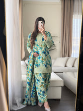 Load image into Gallery viewer, 3PC Stitched LINEN shalwar Suit Ready to wear LINEN winter Wear with LINEN dupatta HW-DH35
