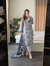 Load image into Gallery viewer, 3 pcs Stitched lawn suit Ready to Wear with CHIFFON dupatta LAWN-JF108
