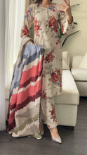 Load image into Gallery viewer, 3PC Stitched KHADDAR shalwar Suit Ready to wear KHADDAR winter Wear with KHADDAR dupatta HW-KH1001
