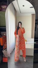 Load image into Gallery viewer, 3 pcs Stitched lawn suit Ready to Wear with Chiffon dupatta LAWN-D329
