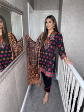 Load image into Gallery viewer, 3PC Stitched BLACK shalwar Suit Ready to wear LILEN winter Wear with LILEN dupatta SK-08
