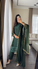 Load image into Gallery viewer, 3pc Emerald Green Embroidered Shalwar Kameez with CHIFFON dupatta Stitched Suit Ready to wear HW-U2419
