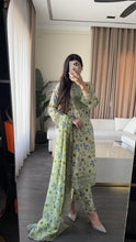 Load image into Gallery viewer, 3 pcs Stitched lawn suit Ready to Wear with Chiffon dupatta LAWN-D330A
