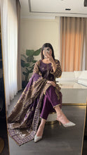 Load image into Gallery viewer, 3 pcs Stitched lawn suit Ready to Wear with LAWN dupatta LAWN-JF110
