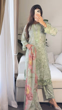 Load image into Gallery viewer, 3 pcs Stitched lawn suit Ready to Wear with CHIFFON dupatta LAWN-051

