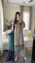 Load image into Gallery viewer, 3pc GREY Embroidered Shalwar Kameez with CHIFFON dupatta Stitched Suit Ready to wear HW-U5323
