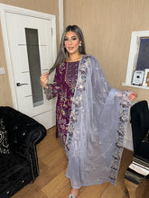 Load image into Gallery viewer, 3pc PURPLE Embroidered Shalwar Kameez wit Grey Chiffon dupatta Stitched Suit Ready to wear HW-UQ2091
