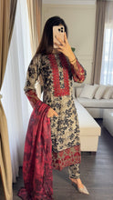 Load image into Gallery viewer, 3 pcs Stitched lawn suit Ready to Wear with CHIFFON dupatta LAWN-043
