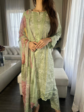 Load image into Gallery viewer, 3 pcs Stitched lawn suit Ready to Wear with CHIFFON dupatta LAWN-051
