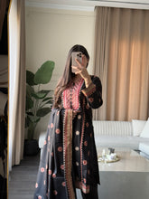 Load image into Gallery viewer, 3 pcs Stitched lawn suit Ready to Wear with CHIFFON dupatta LAWN-JF101
