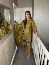 Load image into Gallery viewer, 3PC Stitched OLIVE shalwar Suit Ready to wear KHADDAR winter Wear with KHADDAR dupatta KNE-0307
